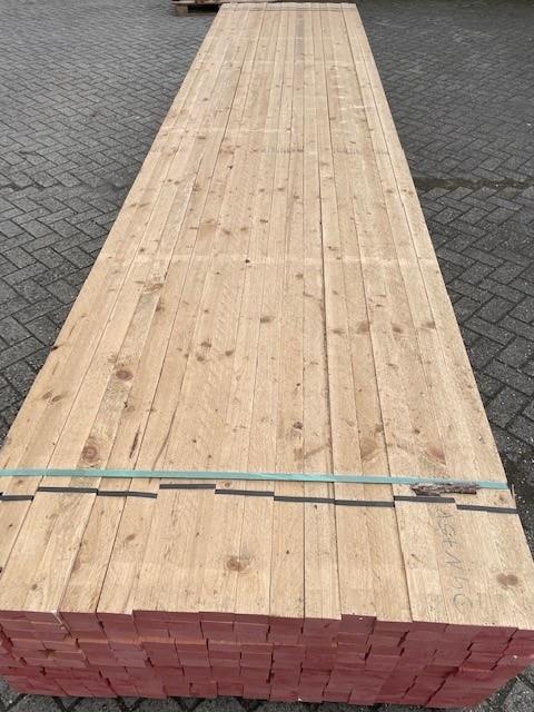 40x60mm 5,00m, roh getrocknet C24 roter Stempel, 6 Stück im Paket 40x60mm 5,00m, roh getrocknet C24 roter Stempel, 6 Stück im Paket