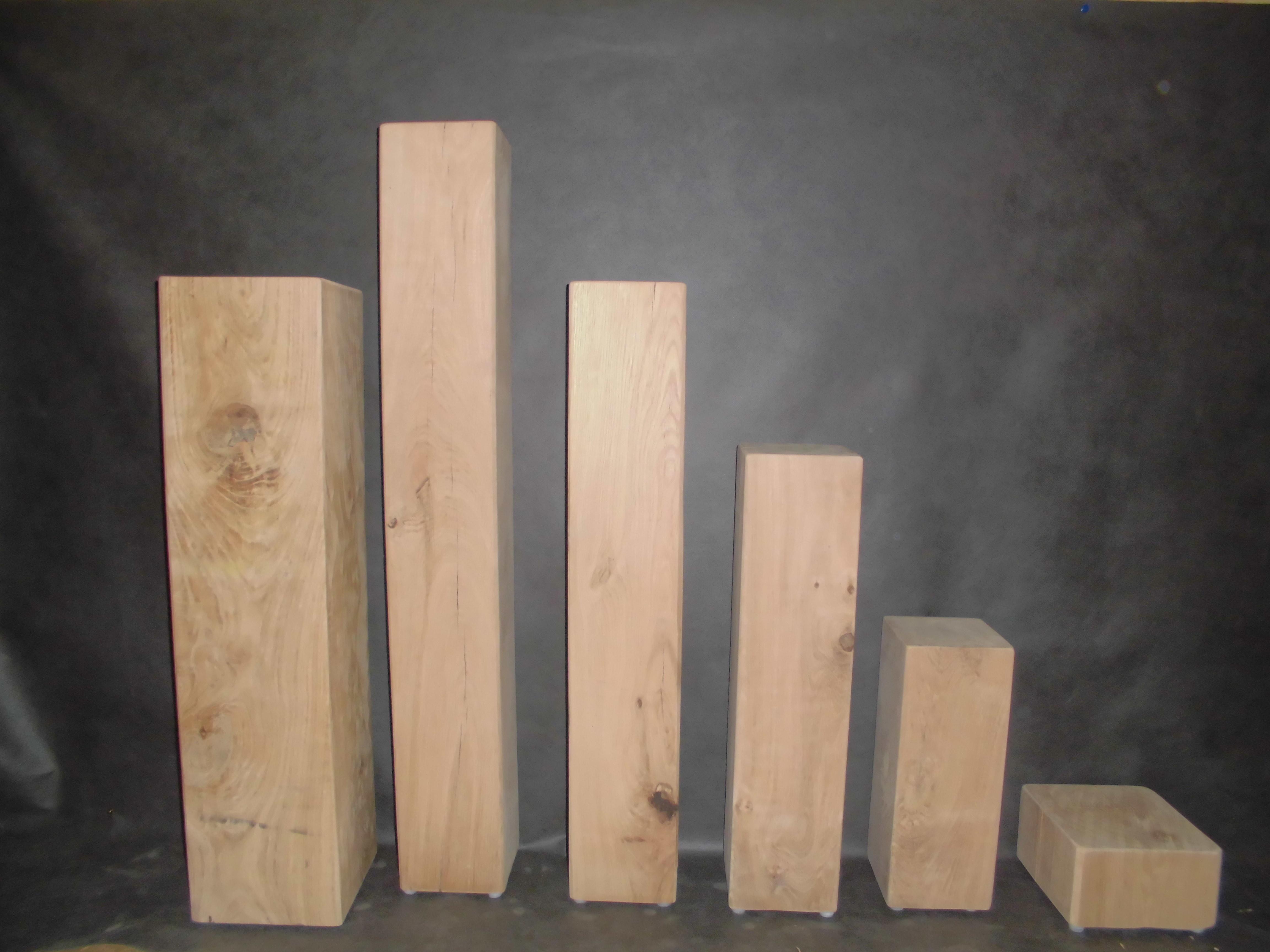 Eichenholzsäule gehobelt, geschliffen, angefast 25x25x60cm Eichenholzsäule gehobelt, geschliffen, angefast 25x25x60cm